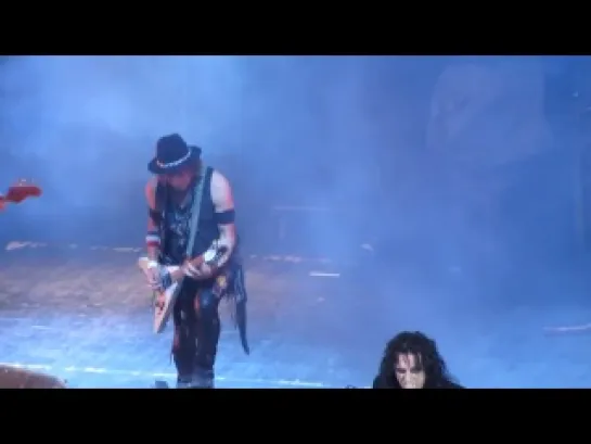 Alice Cooper - Poison (07.10.2013, Crocus City Hall, Moscow, Russia)