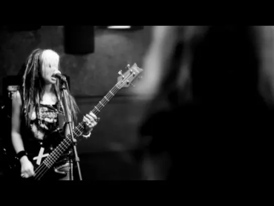 Cherri Bomb - The Pretender (Foo Fighters cover)