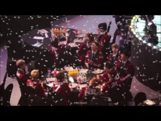 [FANCAM] 140123 EXO watching K.Will @ 23rd Seoul Music Awards