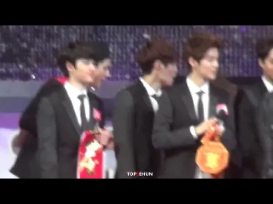 [FANCAM] 140105 EXO - Happy New Year (Sehun Focus) @ Superstar Red & White Entertainment Awards in Taiwan