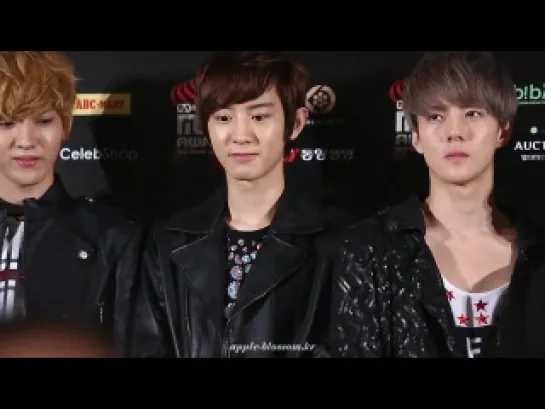 [FANCAM] 121130 EXO (Chanyeol Focus)  @ Mnet Asian Music Awards - MAMA 2020 - Press Conference