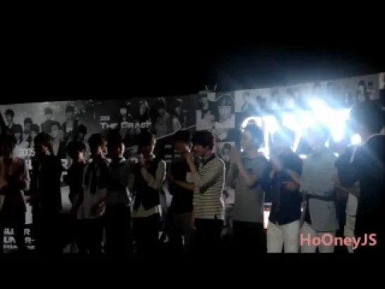 [FANCAM] 120810 EXO @ SM Art Exhibition