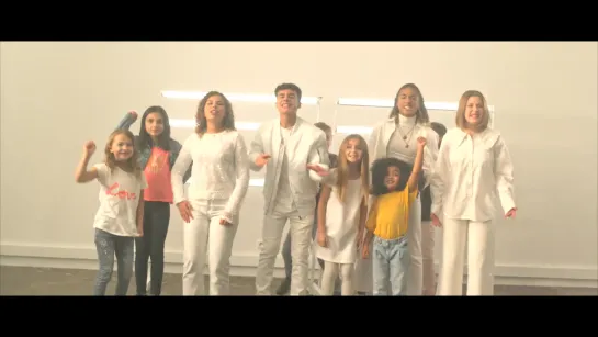 Kids United Nouvelle Génération – «Take a Stand»