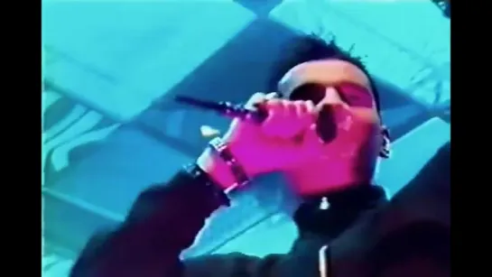 Depeche Mode – «Strange Love» – (Live on Top of the Pops ٭ 1987)