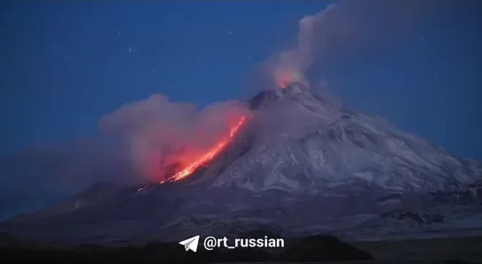 Активность вулканов на Камчатке и Курильских островах попала на видео