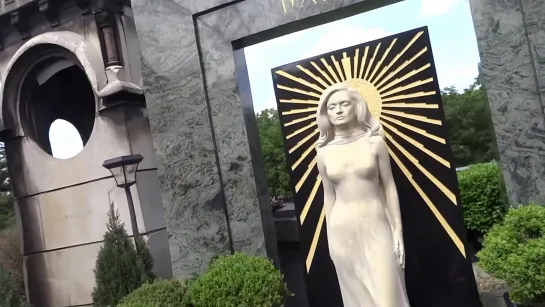 Dalida Grave in Montmartre Paris june 2 , 2015.