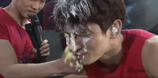 Only Yunho can do this to him tbh