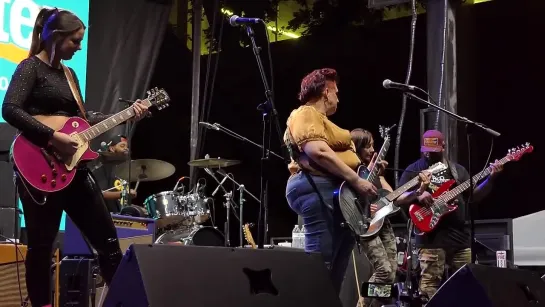 Kara Grainger, Joanna Connor, Ally Venable - Dust My Broom - 4-29-22 Dallas Guitar Festival