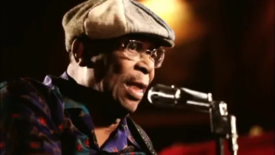 Buddy Guy - Stay Around A Little Longer ft. B.B. King