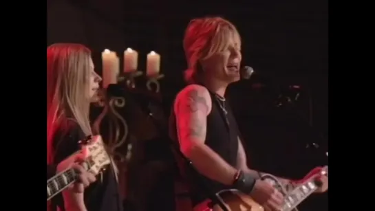 Goo Goo Dolls & Avril Lavigne - Iris (Live at Fashion Rocks 2004 - HD720)