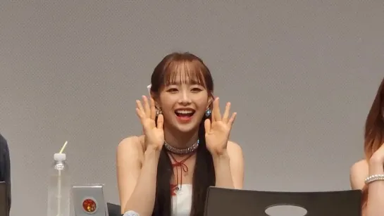 220626 Fansign Makestar - Chuu LOONA