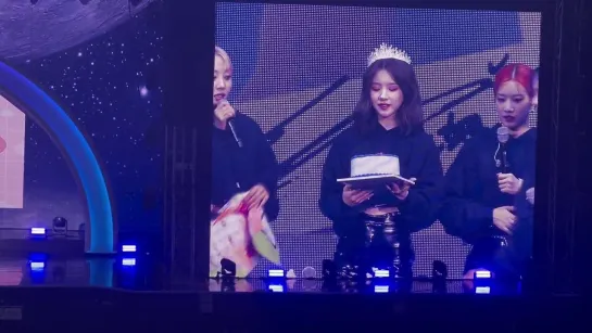 221016 Birthday Cake for Heejin @ 1st World Tour : [LOONATHEWORLD] Seoul Day 2