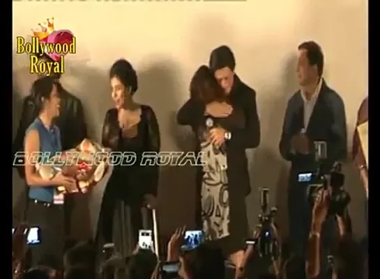 Shah Rukh Khan & Kajol Celebrate 1000 weeks of ‘DDLJ’ at Maratha Mandir  3