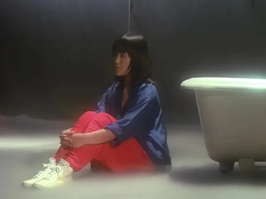 Mari Iijima 飯島真理 - セシールの雨傘 Ceciles Umbrella.MV 1985  4K AI Upscaling