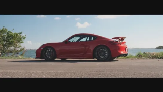 Porsche Cayman GT4