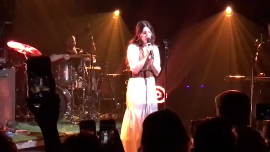 Lana Del Rey – Love (Live @ «SXSW»)