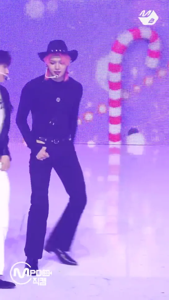 201026 [FANCAM] TXT '5시 53분의 하늘에서 발견한 너와 나'  (Yeongun Focus) @TXT COMEBACKSHOW