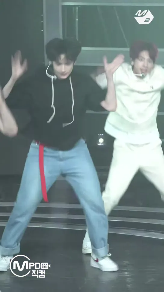 200518 [FANCAM] TXT ‘Drama’ ¦ TXT Comeback Show (HUENINGKAI FANCAM) @ M2