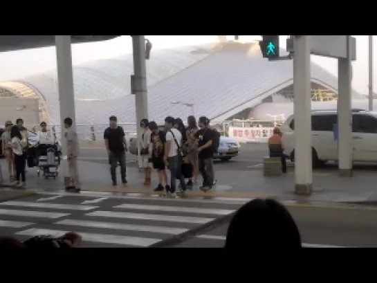 f(x) at Incheon Airport (140630)