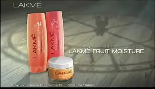 Шраддха в рекламе Lakmé (Fruit Moisture)