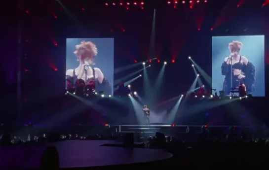 Mylène Farmer - Déshabillez-moi - Avant que lombre. à Bercy Live (Clip Officiel