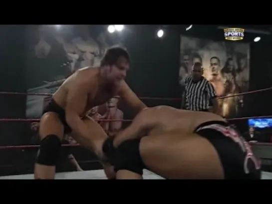 FCW  Seth Rollins vs Dean Ambrose vs Leakee - No.1 Contender Match 05.02.12