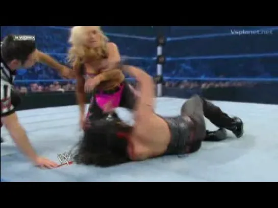 WWE SmackDown 06.01.2011 - Natalya vs. Tamina