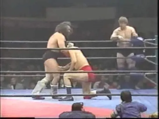 [WM]Giant Baba & Jumbo Tsuruta vs. Bruiser Brody & Stan Hansen [AJPW - 09.12.1982]