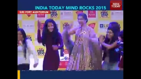 31_sonam_kapoor_dance_on_prem_ratan_dhan_payo