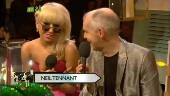 2009 // Lady Gaga > Autres ITW - ITV - After Brit Awards (Gagavision.net)