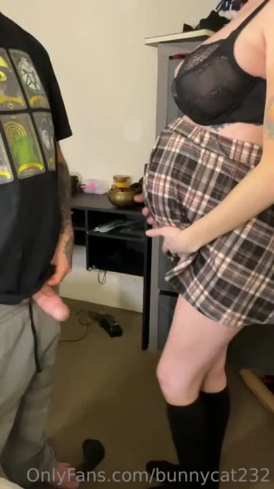 [Onlyfans.com] Bunnycat232 - Pregnant Blowjob