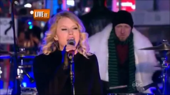 Taylor Swift - Love Story (Live at Dick Clarks New Years Rockin Even 2009)