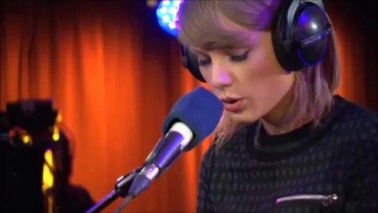 Taylor Swift - Love Story (Live at BBC Radio 1 Lounge 2014)