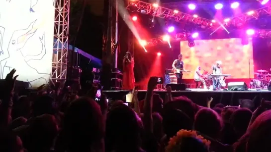 Lana Del Rey – Young And Beautiful (Live @ «Lollapalooza Festival»)