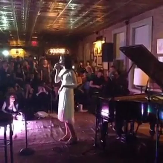 Lana Del Rey – Summertime Sadness (Live @ «Soho House»)