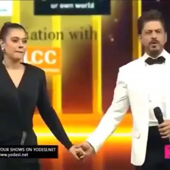 KAJOL DEVGN @kajol on Instagram_ “My heart is melting #128525; @kajol @iamsrk”