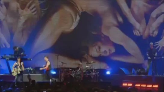 Depeche Mode - Enjoy the Silence (Live at the O2 World in Berlin, Germany on 27 November 2013