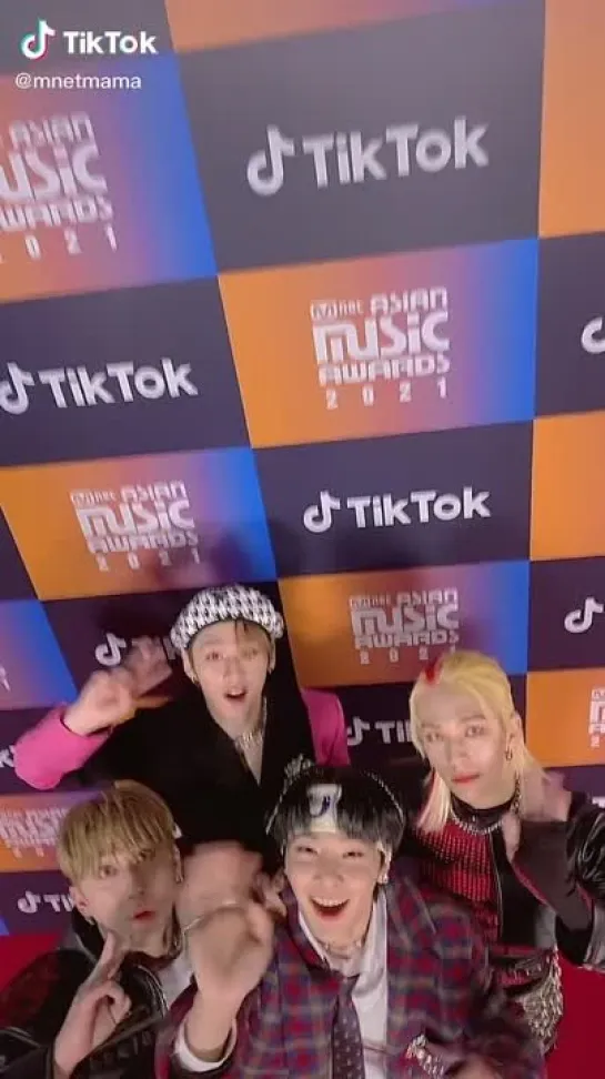 [211211] Stray Kids » TikTok (@.mnetmama) »