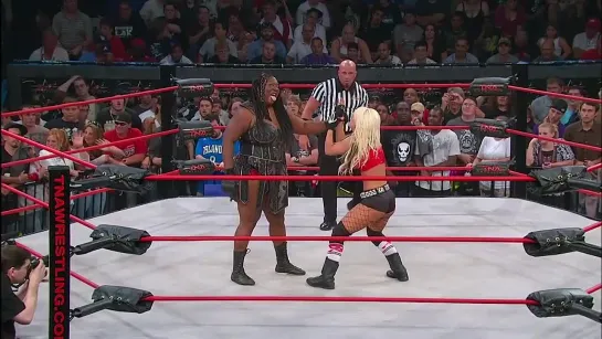 Angelina Love vs Awesome Kong - Knockouts Championship (Sacrifice_ 2009)(720P_HD).mp4