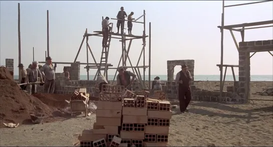 1973 - Federico Fellini - Amarcord - Pupella Maggio, Armando Brancia, Magali Noël