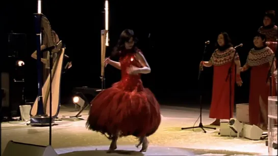 Björk - Hyperballad - live at Royal Opera House, 2001 (HD 720p) - Bjork