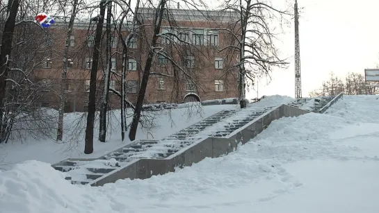 В Петрозаводске ремонт лестничного спуска в Зарецкий парк снова затягивается