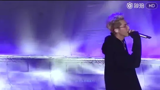 160909 [FANCAM] Kris Wu singing "From Now On" at Bazaar Charity Night