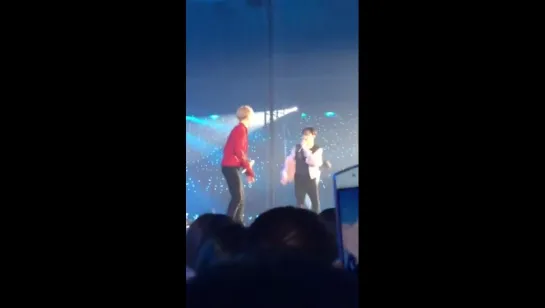 [FANCAM] 160723 EXO'rDIUM Day 3 #Chen #Xiumin