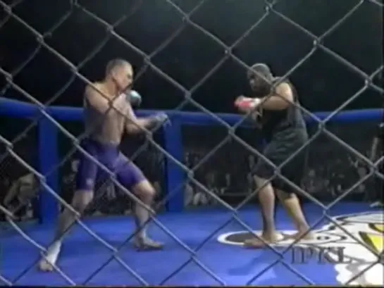 Alexander Mandrik (Александр Мандрик) vs John Dixson.