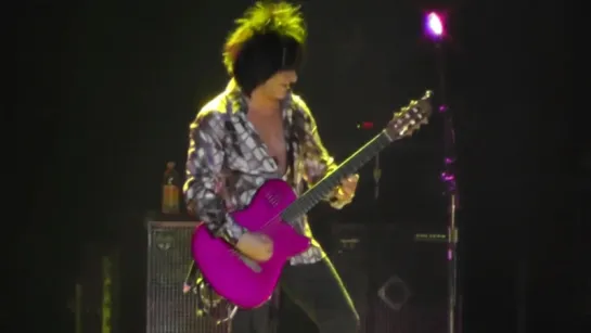 STEVE STEVENS AMAZING GUITAR SOLO