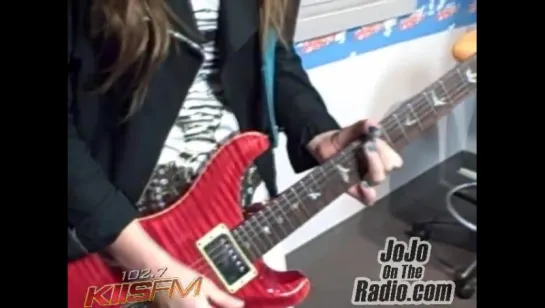 Orianthi shreds Michael Jackson