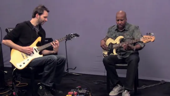 Nathan East  Paul Gilbert - Blues Jam in Key of A