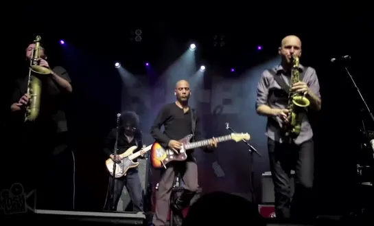 Balkan Beat Box - Marcha De La Vida