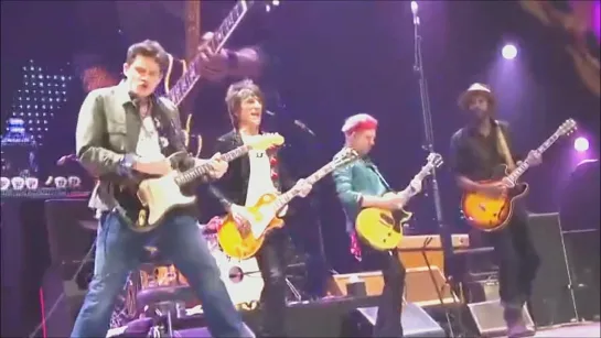 The Rolling Stones with John Mayer and Gary Clark Jr. - Going Down (Live in Newark, New Jersey, USA on 15 December 2012)